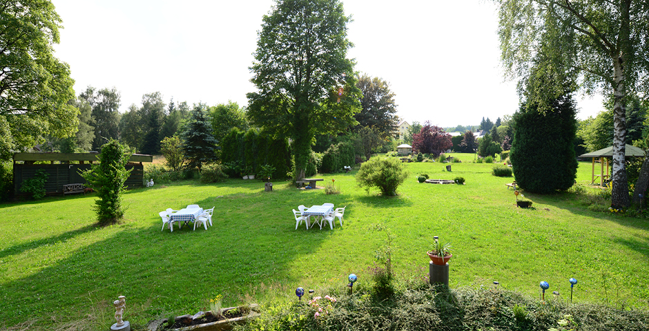 Große Gartenwiese